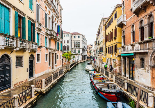 Canal Verse
